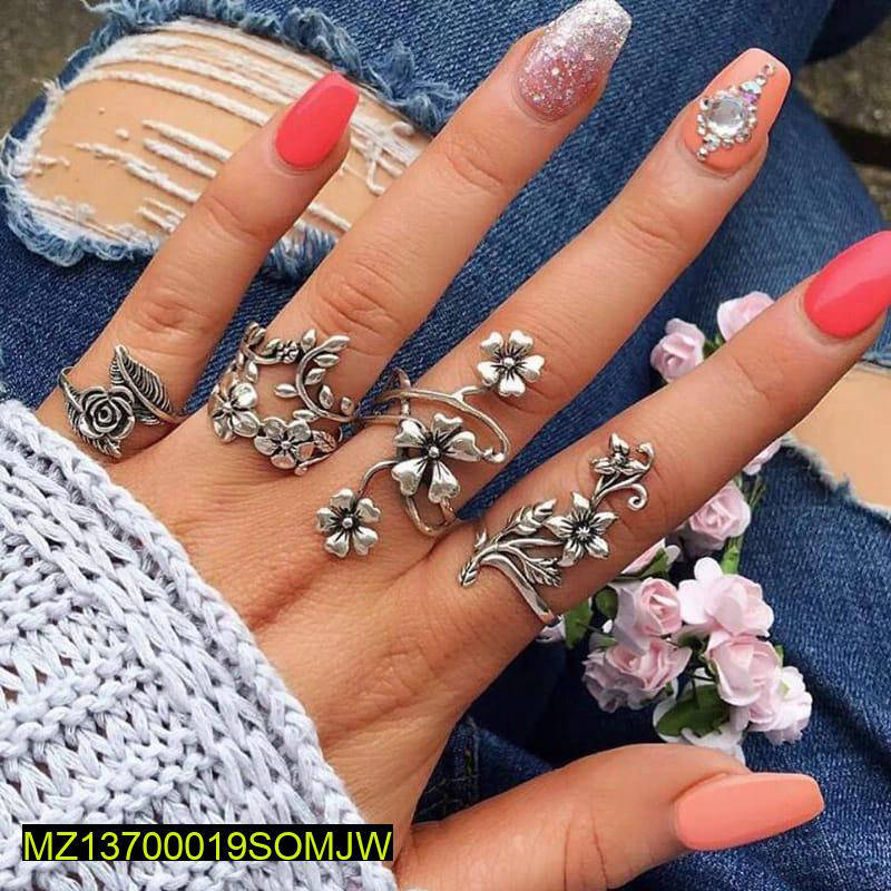 4 Pcs Trendy Antique Flower Ring Set